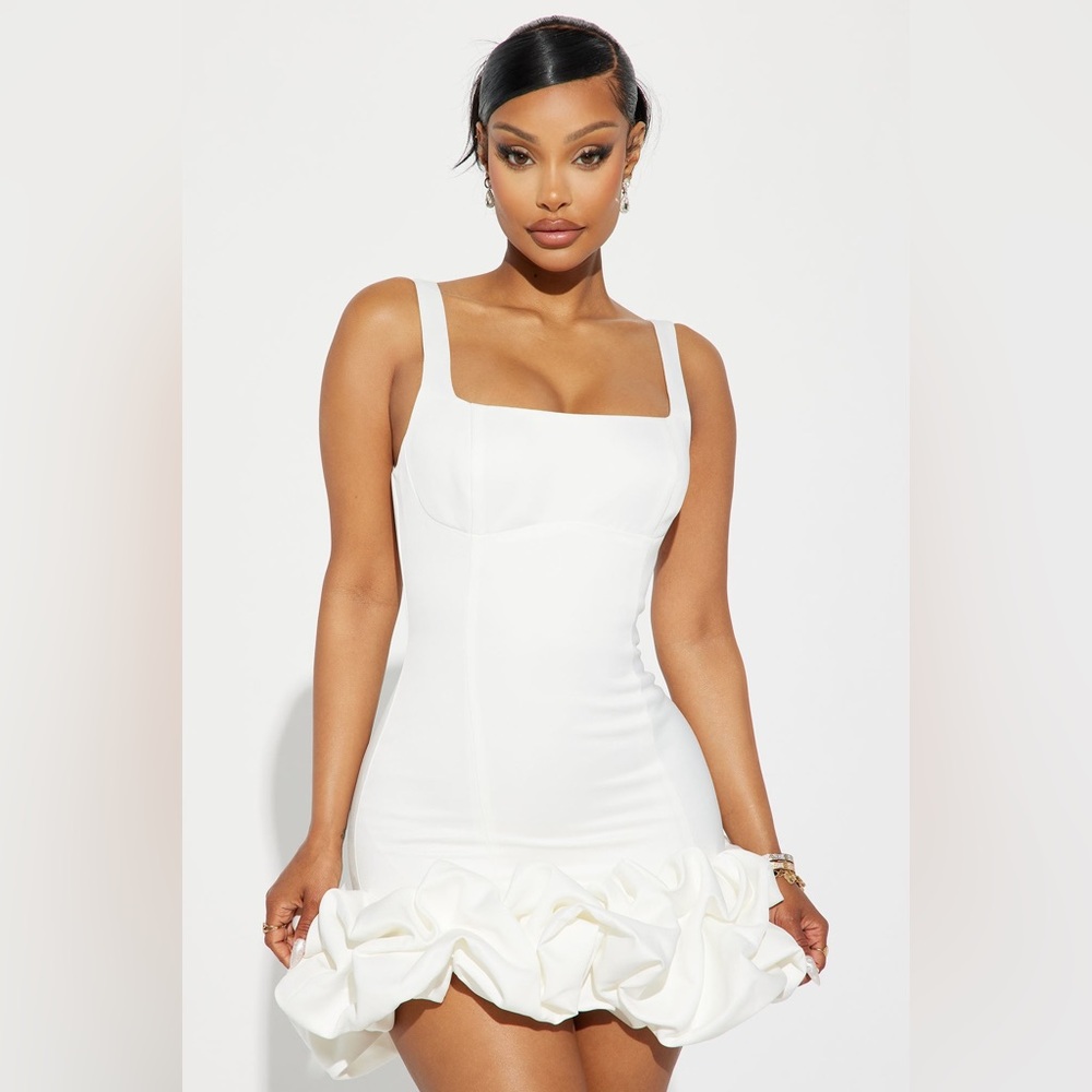 NEW - Elegant White Mini Dress - Picture 3 of 8